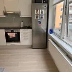 Central Apartment With 2 Bedrooms